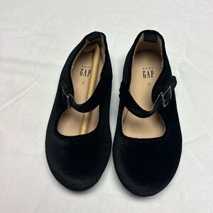 Toddler Girls Black Velvet Dress Shoes